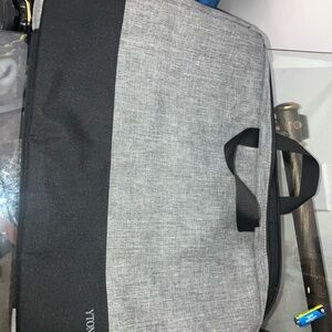 Really nice and well maintained laptop case / carrier